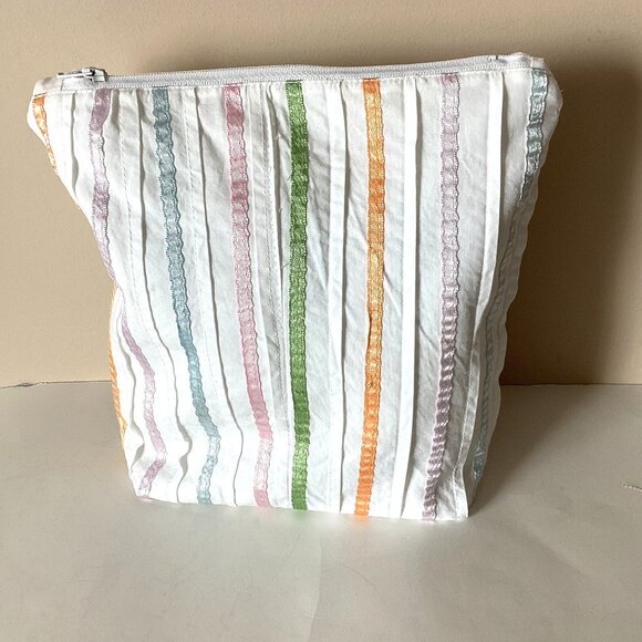 Handmade Make-up Cosmetic Bag Small Travel Pouch Sewing Quilting Case Floral - Picture 3 of 4